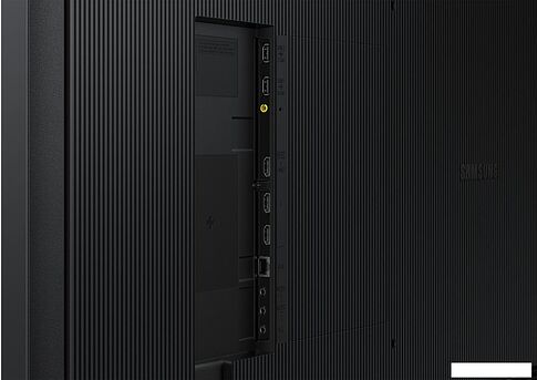 Информационная панель Samsung QB65C LH65QBCEBGCXCI