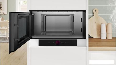 Микроволновая печь Bosch Serie 8 BFL7221W1