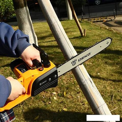 Электрическая пила Deko DKEC14