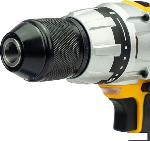 Дрель-шуруповерт JCB 18DD-2X-E (с 1-им АКБ)