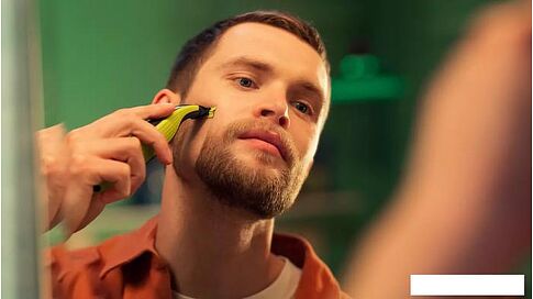 Триммер для бороды и усов Philips OneBlade Face QP2724/20