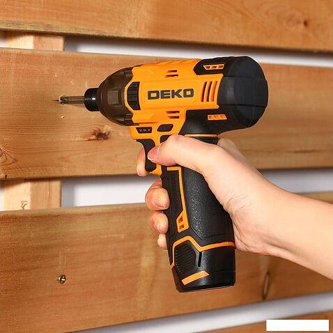 Винтоверт Deko DKIS12FU-Li 085-1110 (с 1-им АКБ)