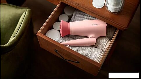 Набор фен + выпрямитель Philips 3000 Series BHP398/00