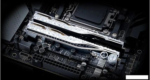 Оперативная память G.Skill Trident Z5 Royal Neo 2x32ГБ DDR5 6000 МГц F5-6000J3036G32GX2-TR5NS