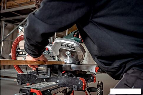 Торцовочная пила Metabo KGS 254 M 613254000