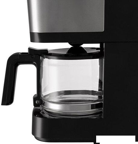 Капельная кофеварка Redmond RCM-M1528