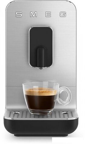 Кофемашина Smeg BCC11BLMEU