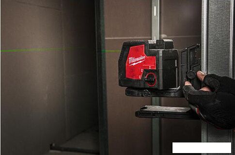 Лазерный нивелир Milwaukee L4 CLL-301C 4933478098