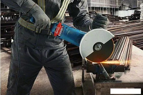 Угловая шлифмашина Bosch GWS 24-230 JZ Professional 06018C3300