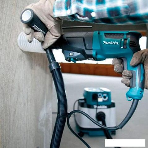 Перфоратор Makita HR2600