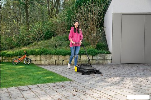 Подметальная машина Karcher S 4 Twin Plus 1.766-363.0