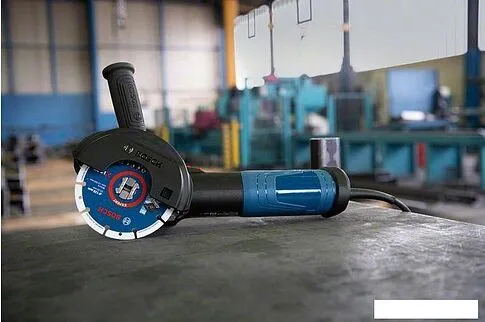 Угловая шлифмашина Bosch GWX 14-125 S Professional 06017D2100