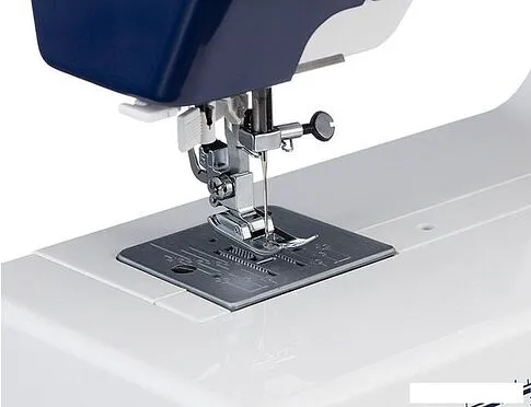 Электромеханическая швейная машина Janome SP903