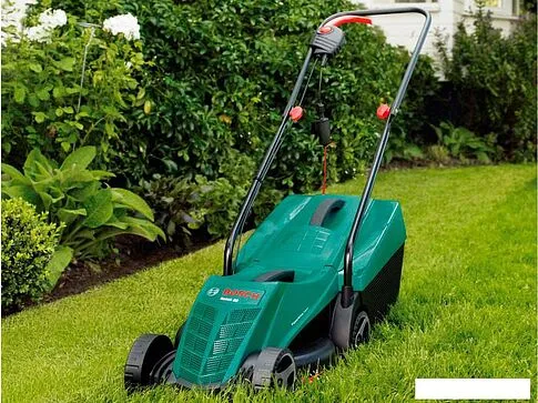 Колёсная газонокосилка Bosch Rotak 32 (0600885B00)