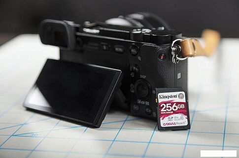 Карта памяти Kingston Canvas React SDR/256GB SDXC 256GB