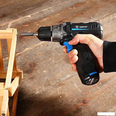 Дрель-шуруповерт Deko DKCD12 083-1121 (с 1-им АКБ)