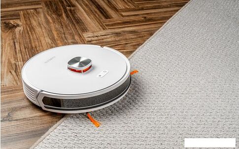 Робот-пылесос Garlyn SR-950