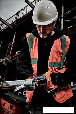 Сабельная пила AEG Powertools BUS 18C2-0 4935478942 (без АКБ)