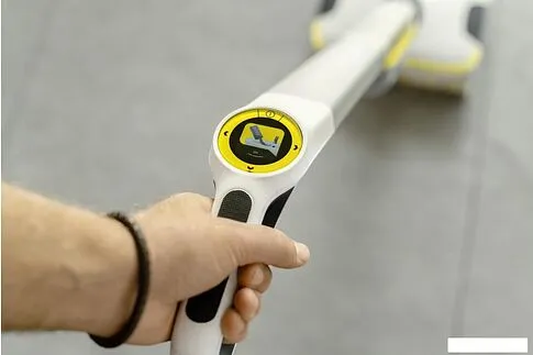 Электрошвабра Karcher FC 8 Smart Signature Line 1.055-711.0