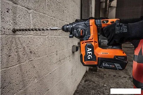 Перфоратор AEG Powertools BBH18BL2-502C 4935492343 (с 2-мя АКБ, кейс)