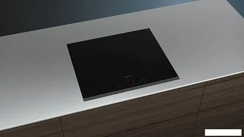 Варочная панель Siemens iQ300 EH631HFB1E