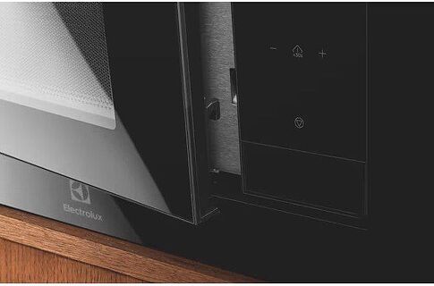 Микроволновая печь Electrolux LMS4253TBK
