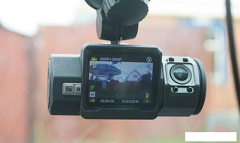 Автомобильный видеорегистратор TrendVision Twins