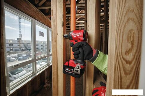 Винтоверт Milwaukee M18 FUEL M18FID3-0 4933498061 (без АКБ)