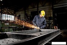 Угловая шлифмашина Metabo W 18 LT BL 11-125 613052510 (с 2-мя АКБ, кейс) Угловая шлифмашина Metabo W 18 LT BL 11-125 613052510 (с 2-мя АКБ, кейс)