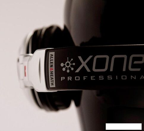 Наушники Allen & Heath Xone XD-53