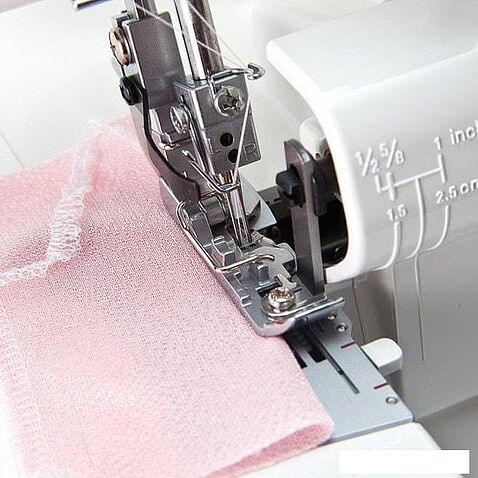 Оверлок Juki MO-654DEN