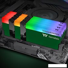 Оперативная память Thermaltake ToughRam RGB 2x8ГБ DDR4 3600 МГц RG28D408GX2-3600C18A Оперативная память Thermaltake ToughRam RGB 2x8ГБ DDR4 3600 МГц RG28D408GX2-3600C18A