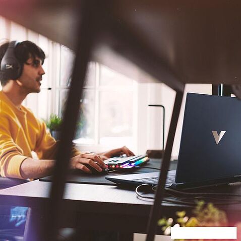 Игровой ноутбук HP Victus 15-fa1093dx 7N3S2UA