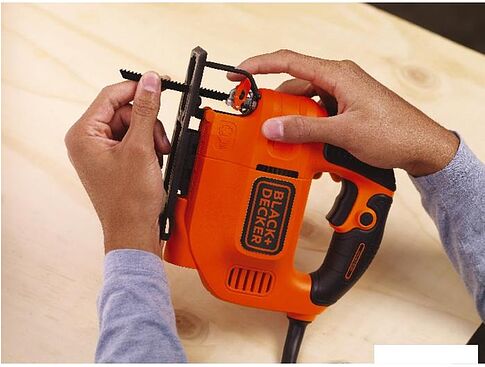 Электролобзик Black & Decker KS701PEK-XK