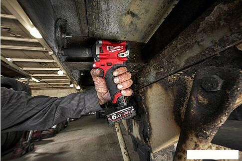 Гайковерт Milwaukee FUEL M12 M12FIWF12-0 4933464615 (без АКБ)