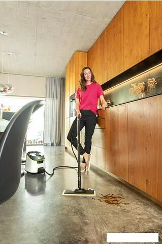 Пароочиститель Karcher SC 5 Deluxe Signature Line 1.513-491.0