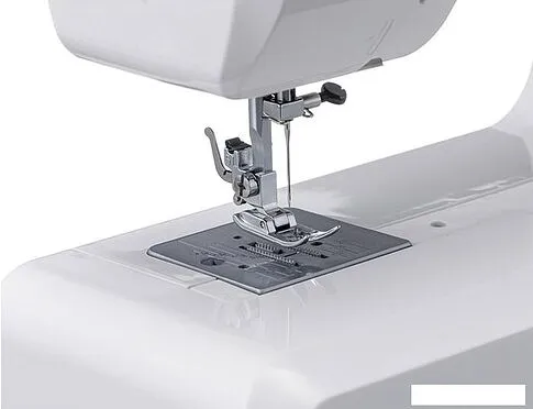 Электромеханическая швейная машина Janome ART67