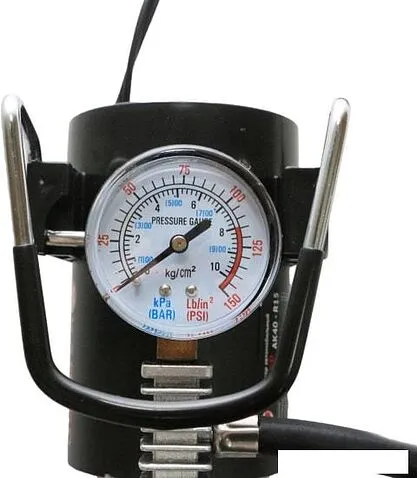 Автомобильный компрессор Калибр AK40-R15