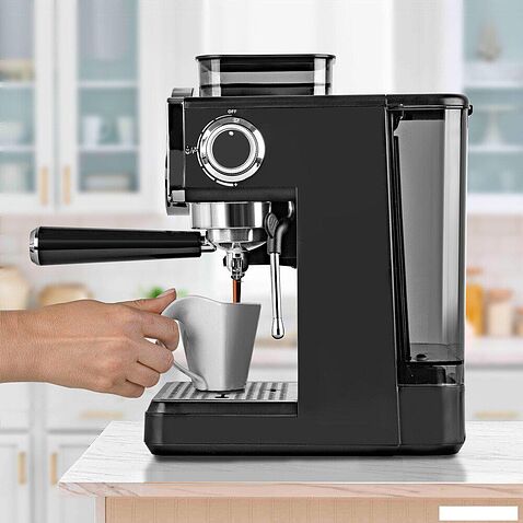 Рожковая кофеварка Endever Costa-1093