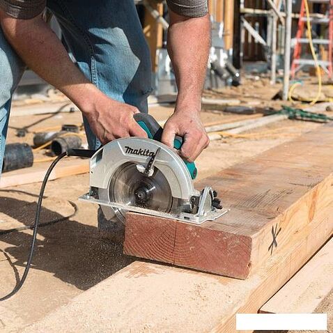 Дисковая пила Makita HS7600