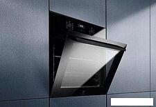 Электрический духовой шкаф Electrolux EOD5H70Z