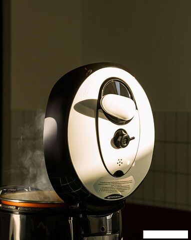 Мультиварка-скороварка Rombica myKitchen MC-0002