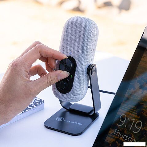 Проводной микрофон JLab Audio GO Talk (белый)