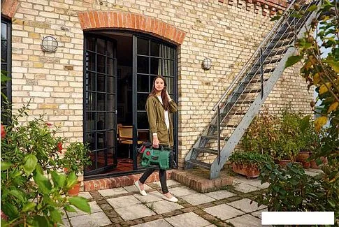 Мойка высокого давления Bosch EasyAquatak 120 06008A7901