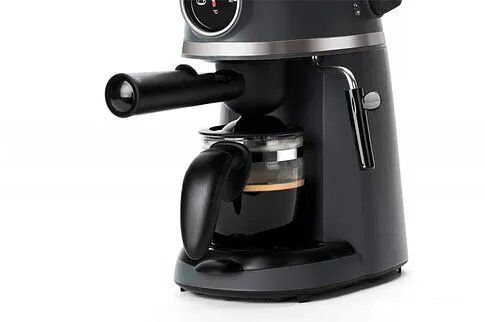 Рожковая бойлерная кофеварка Black & Decker BXCO800E