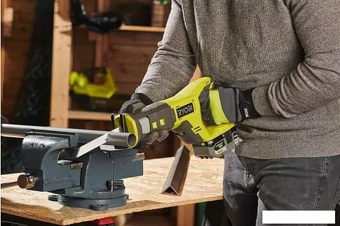 Сабельная пила Ryobi RRS18-0 5133005404 (без АКБ)