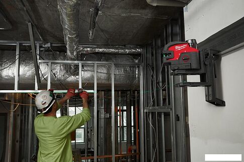 Лазерный нивелир Milwaukee M12 CLL4P-0C 4933479202 (кейс)