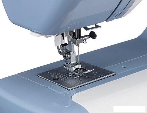 Электромеханическая швейная машина Janome J255