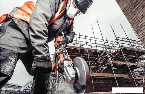 Угловая шлифмашина AEG BEWS18-230BL-0 (без АКБ)