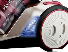 Пылесос Pioneer VC325C (красный/золотистый) Пылесос Pioneer VC325C (красный/золотистый)